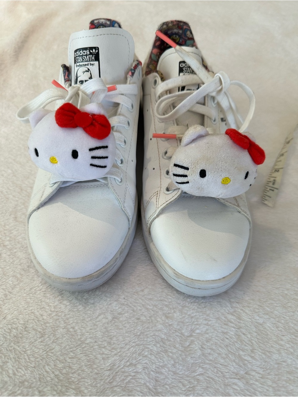 Adidas - Stan smith hello kitty - women’s 9 - white
